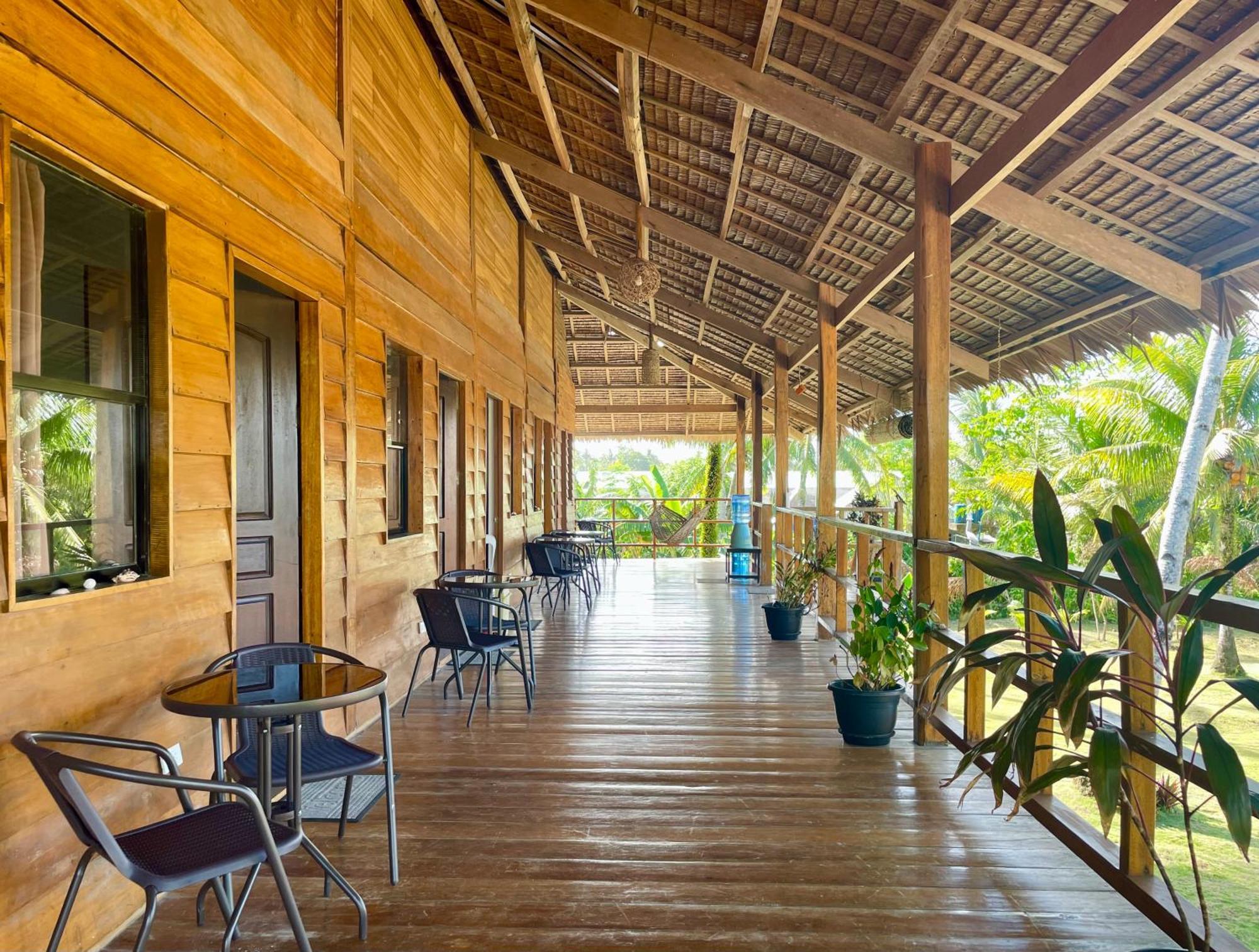 Siargao Sunflower Suites General Luna  Luaran gambar