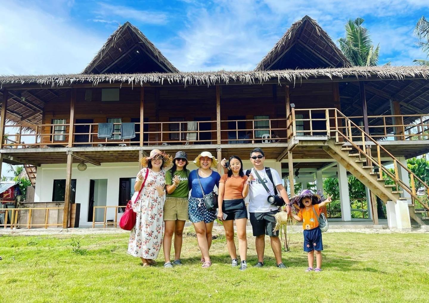 Siargao Sunflower Suites General Luna  Luaran gambar