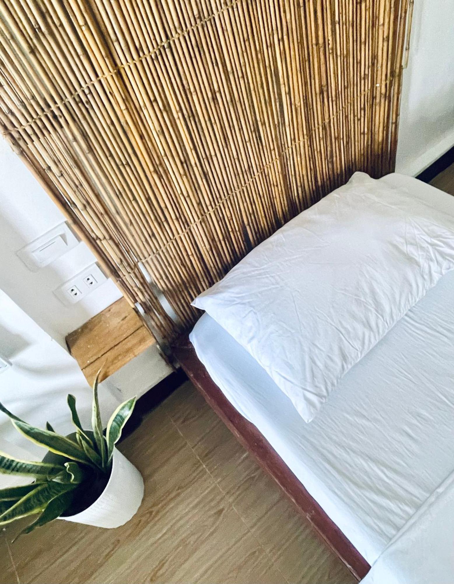 Siargao Sunflower Suites General Luna  Luaran gambar